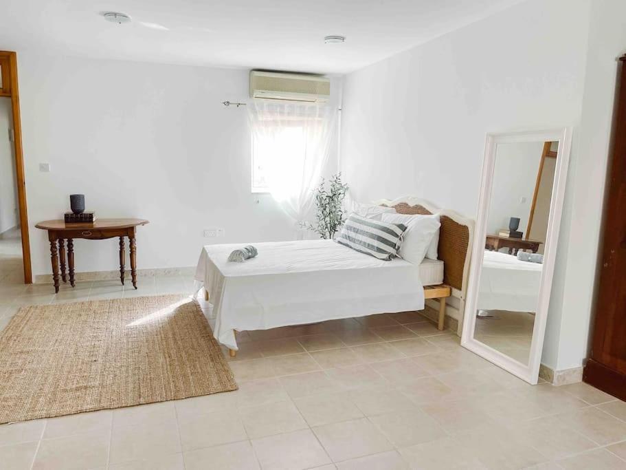 City Penthouse With Roof Terrace And Sea Views วัลเลตตา ภายนอก รูปภาพ